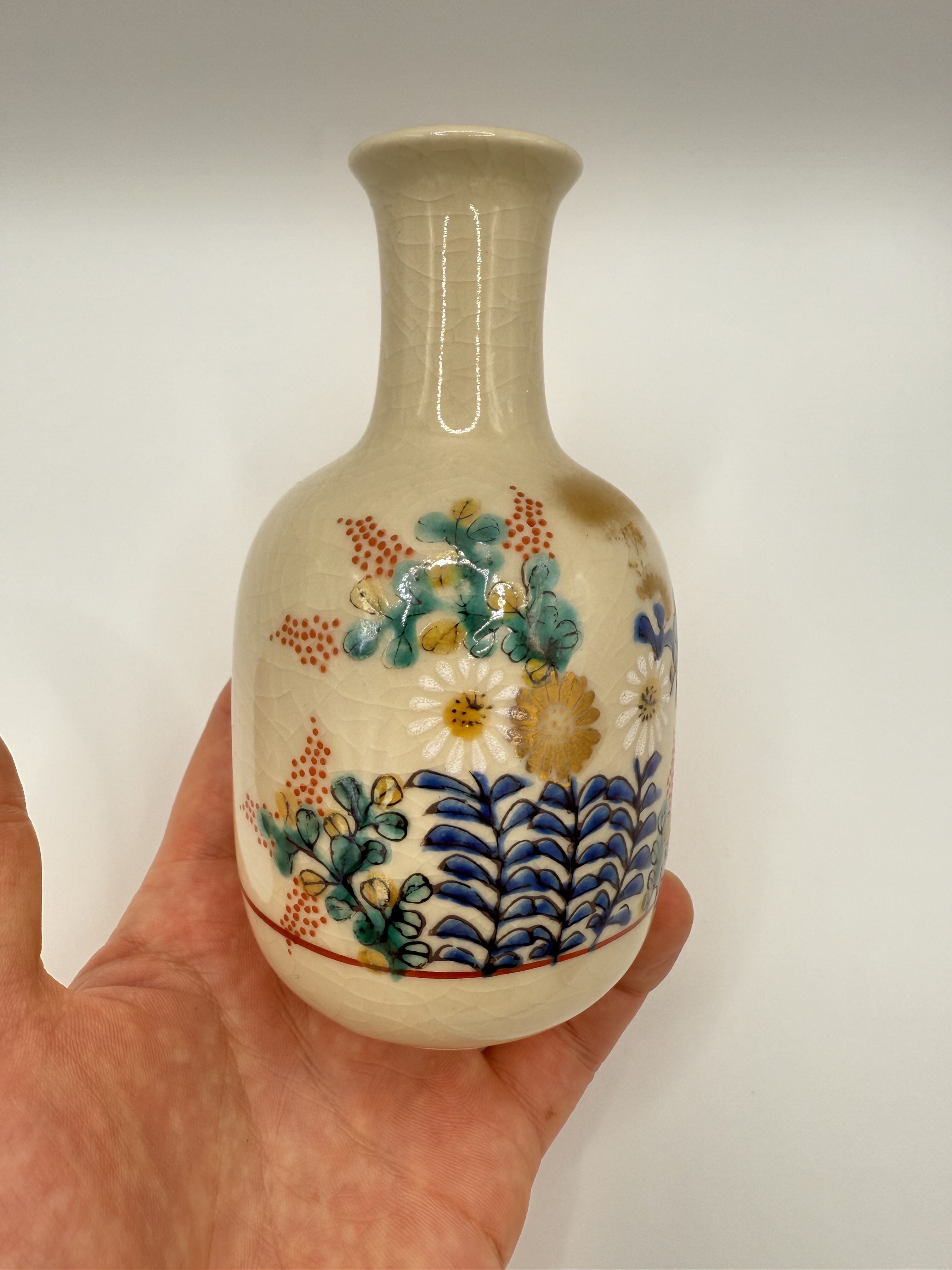 Sake jar set (with 3cups) 九谷焼き(KUTANI-YAKI)