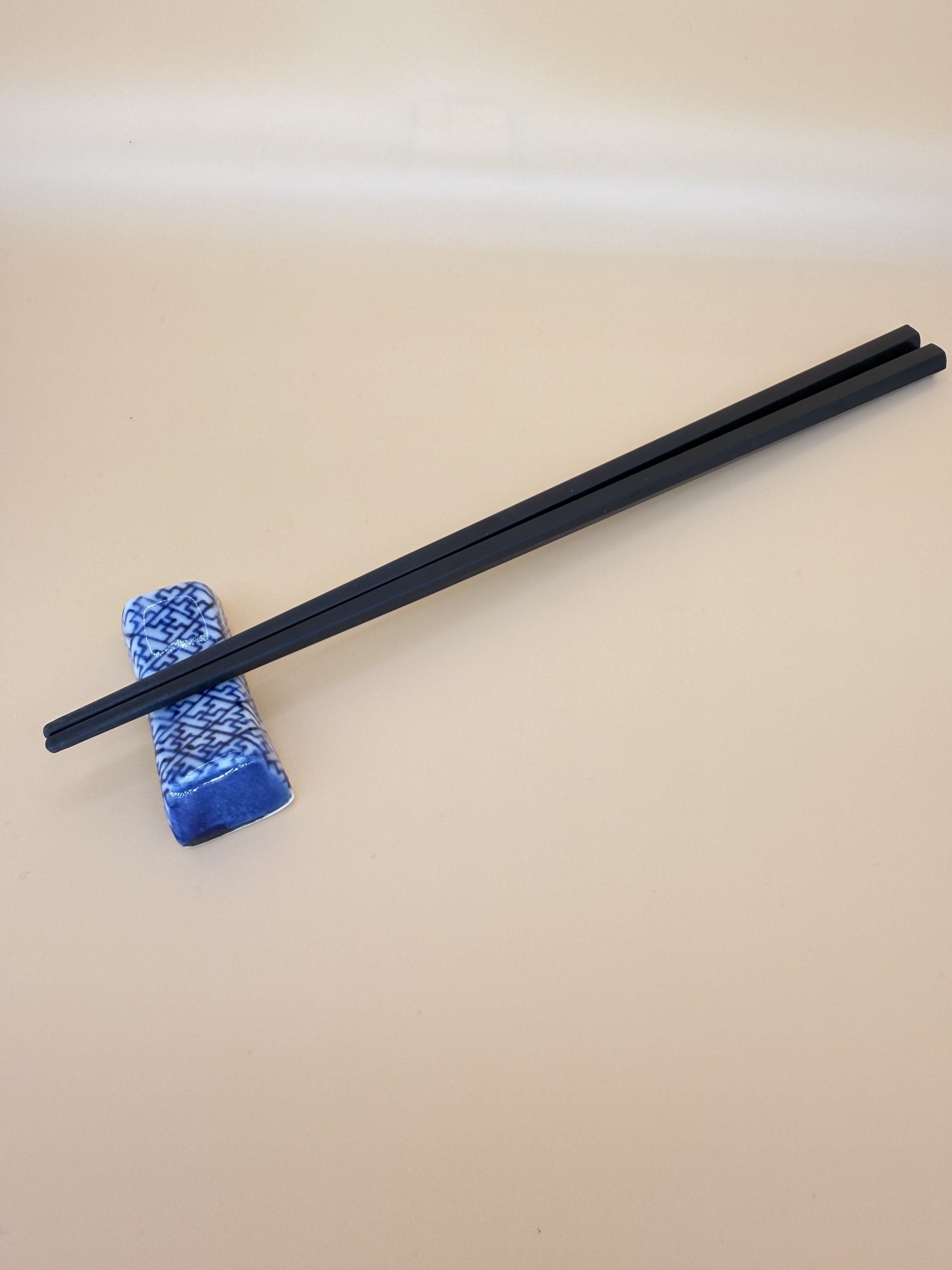 Chopsticks rest