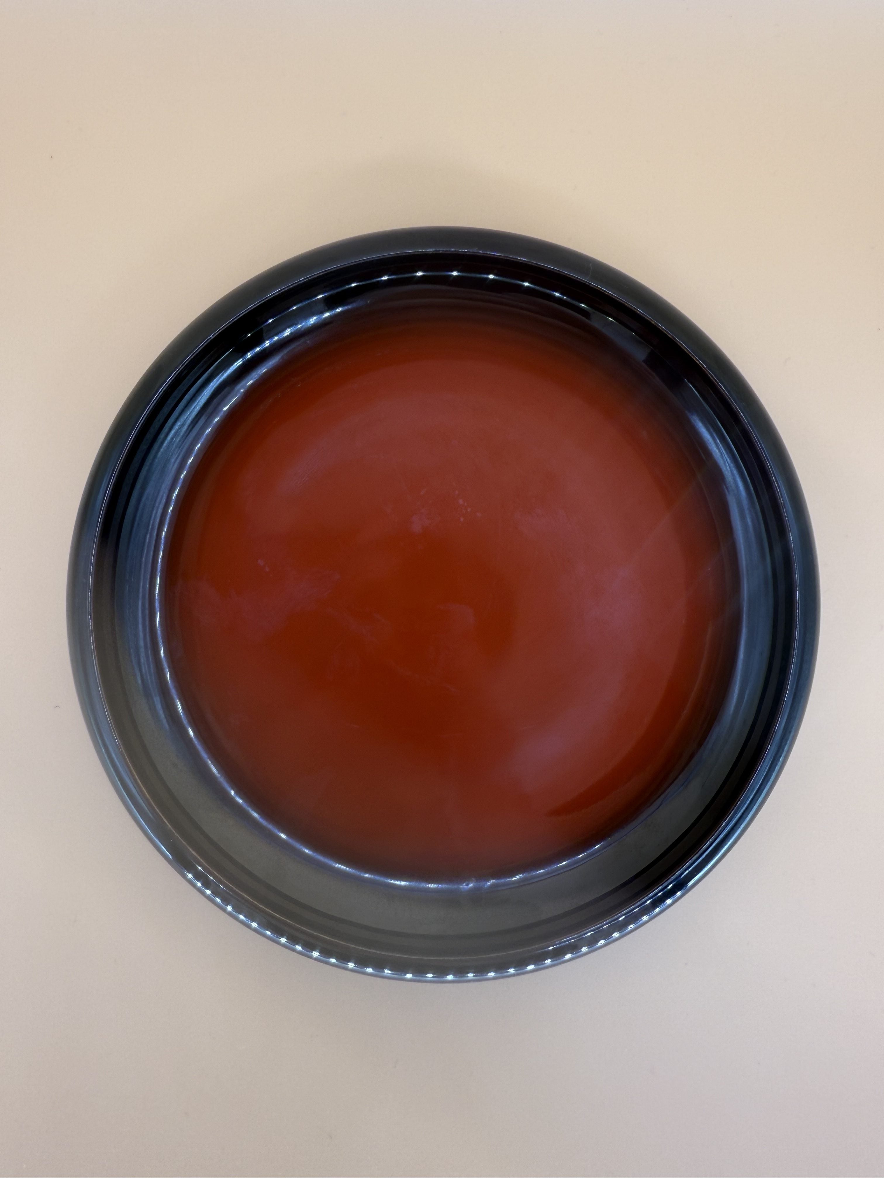 Lacquered Serving Tray – Vermilion & Midnight Black - 漆塗りお盆
